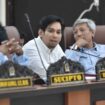 Anggota DPRD Kota Palu dari Fraksi Gerindra, Sultan Amin Badawi (tengah). FOTO: netiz.id (akib) 