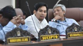 Anggota DPRD Kota Palu dari Fraksi Gerindra, Sultan Amin Badawi (tengah). FOTO: netiz.id (akib) 