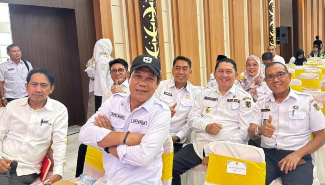 
					Sejumlah pimpinan organisasi perangkat daerah (OPD) Provinsi Sulawesi Tengah mengikuti rapat kerja (raker) maraton Pemerintah Provinsi Sulawesi Tengah di Ruang Transit RTH Taiganja, Kabupaten Sigi, Rabu (24/12/25). FOTO: istimewa