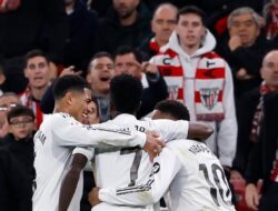 Real Madrid Bekuk Athletic Bilbao 3–0 di San Mamés, Tempel Ketat Barcelona