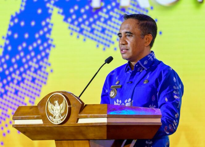 
					Gubernur Sulawesi Tengah menyampaikan sambutan saat membuka Forum DPRD Penghasil Nikel Indonesia (FD-PNI) yang membahas perjuangan keadilan Dana Bagi Hasil (DBH) sektor nikel di Palu, Minggu (07/12/25). FOTO: istimewa