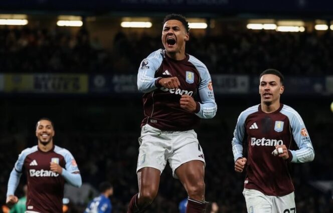 
					Pemain Aston Villa merayakan gol kemenangan ke gawang Chelsea pada laga Liga Premier Inggris pekan ke-18 di Stamford Bridge, London. FOTO: (IG) avfcofficial