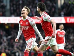 Arsenal Tekuk Brighton, The Gunners Rebut Puncak Klasemen Liga Inggris