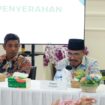 Ketua DPRD Kabupaten Donggala, Moh. Taufik (kiri), menghadiri kegiatan Penyerahan Laporan Hasil Pemeriksaan (LHP) Kinerja Efektivitas Manajemen Aset oleh BPK Perwakilan Provinsi Sulawesi Tengah di Auditorium BPK RI Perwakilan Sulteng, Kota Palu, Kamis (08/01/26). FOTO: istimewa