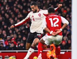 Imbang Kontra Liverpool, Arsenal Tetap Duduk Manis di Puncak Klasemen
