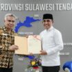 Penyerahan dokumen sertifikat tanah aset Pemerintah Provinsi Sulawesi Tengah sebagai bagian dari upaya pengamanan aset daerah dan penguatan kepastian hukum pertanahan. FOTO: istimewa