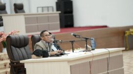 Pimpinan Panitia Khusus (Pansus) DPRD Provinsi Sulawesi Tengah memimpin rapat pembahasan penyusunan rekomendasi penyintas bencana gempa bumi 28 September 2018 di Ruang Sidang Utama DPRD Provinsi Sulawesi Tengah, Palu, Rabu (07/01/26). FOTO: istimewa