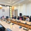Komisi I DPRD Provinsi Sulawesi Tengah menggelar Rapat Dengar Pendapat (RDP) bersama Komisi Penyiaran Indonesia Daerah (KPID) Provinsi Sulawesi Tengah di Ruang Baruga DPRD Sulteng, Palu, Senin (12/01/26). FOTO: istimewa