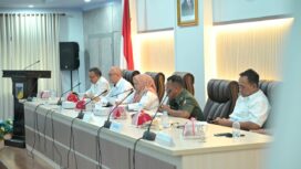 Wakil Gubernur Sulawesi Tengah, Reny A. Lamadjido, memimpin High Level Meeting Tim Pengendalian Inflasi Daerah (TPID) dan TP2DD Provinsi Sulawesi Tengah di Ruang Polibu, Rabu (14/01/26). FOTO: istimewa