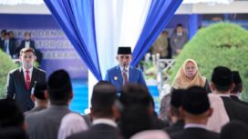 Gubernur Sulawesi Tengah Anwar Hafid didampingi Wakil Gubernur dr. Reny A. Lamadjido memimpin pelantikan dan pengambilan sumpah 389 pejabat administrator, pengawas, dan fungsional di lingkungan Pemprov Sulawesi Tengah, Kamis (15/01/26). FOTO: istimewa