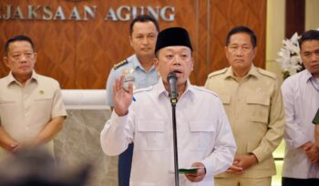 Menteri Agraria dan Tata Ruang/Kepala Badan Pertanahan Nasional (ATR/BPN) menyampaikan keterangan pers usai rapat koordinasi bersama Wakil Menteri Pertahanan serta pimpinan lembaga negara di Kejaksaan Agung, Jakarta. FOTO: istimewa