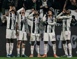 Juventus Pesta Gol, Napoli Tumbang 3-0 di Allianz Stadium