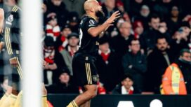 Pemain Manchester United merayakan gol ke gawang Arsenal dalam laga Liga Inggris pekan ke-23 di Stadion Emirates, London, Senin (26/01/26) dini hari WIB. FOTO: (IG) @manutd