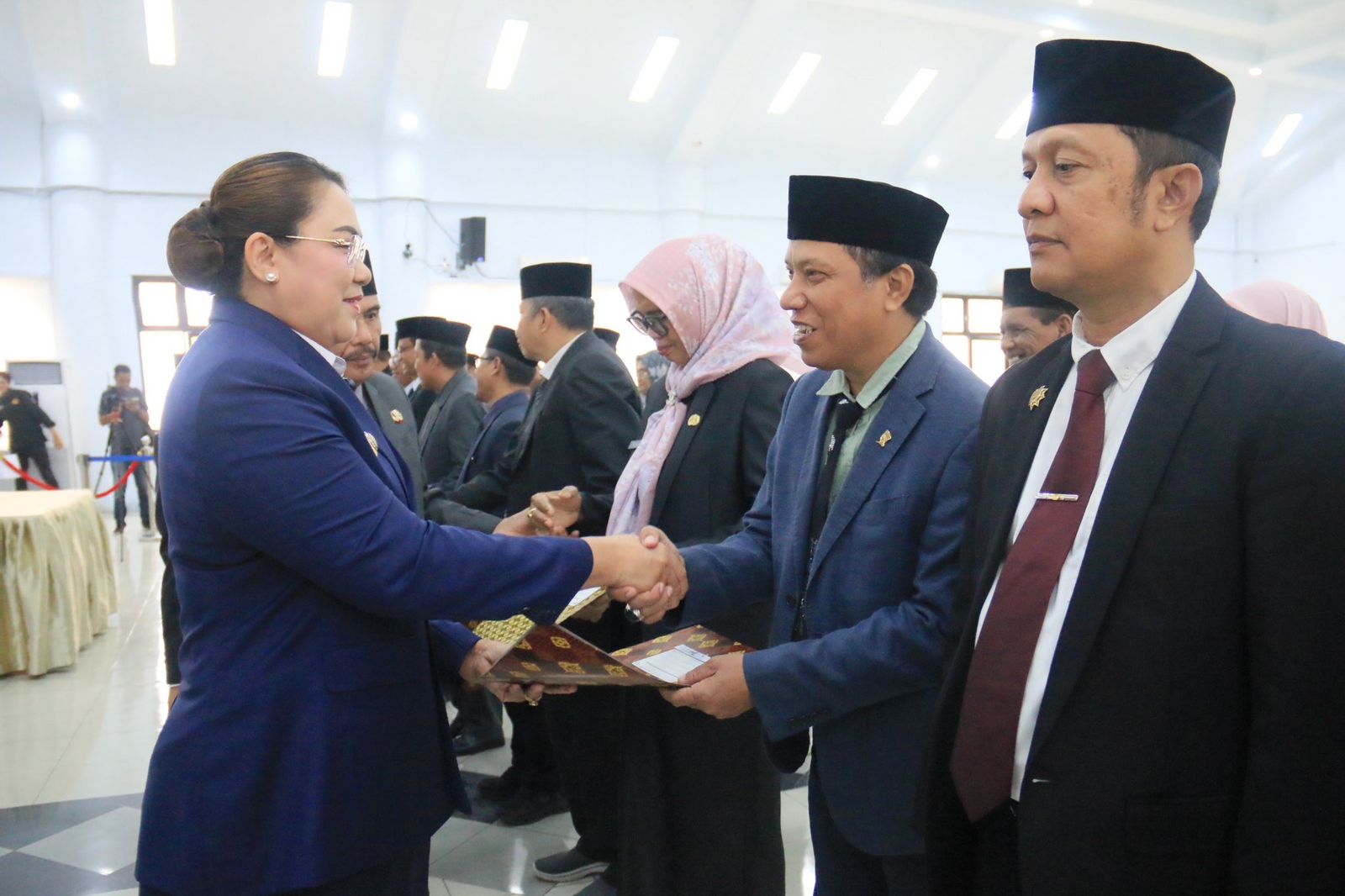 Bupati Donggala, Vera ELena Laruni