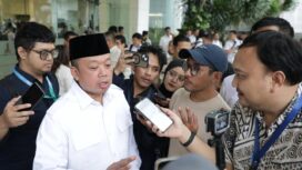 Menteri Agraria dan Tata Ruang/Kepala BPN Nusron Wahid memberikan keterangan kepada awak media usai mengikuti Rapat Koordinasi Pengembangan Kawasan Swasembada Pangan, Energi, dan Air Nasional di Jakarta, Senin (12/01/26). FOTO: istimewa