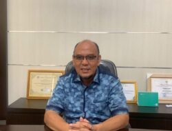 Jembatan Putus Diduga Jadi Penyebab Siswa SD di Sojol Donggala Seberangi Sungai Pakai Rakit