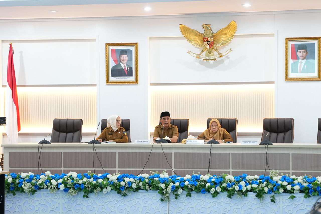 Gubernur Anwar Hafid