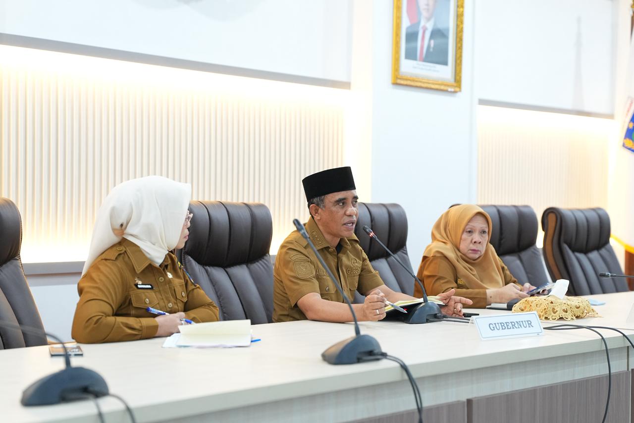 Gubernur Anwar Hafid