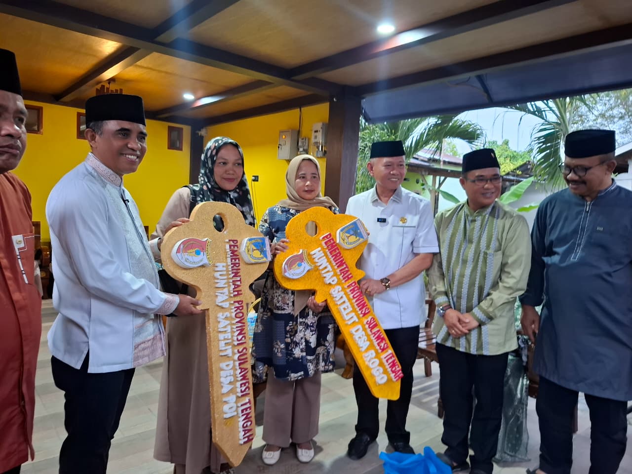 Gubernur Anwar Hafid