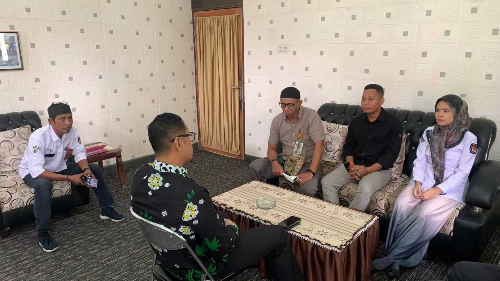 Camat Banawa