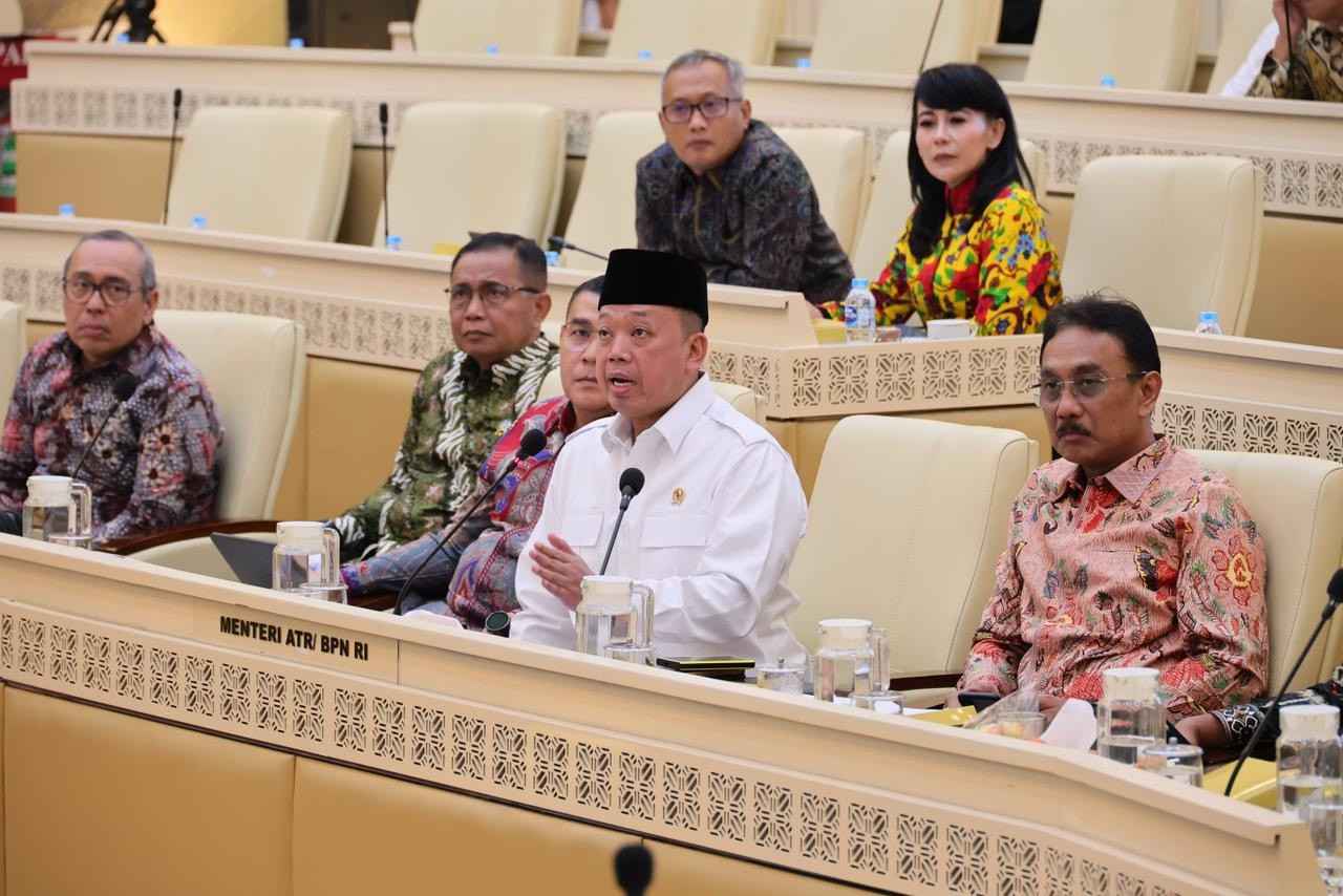 Menteri Nusron