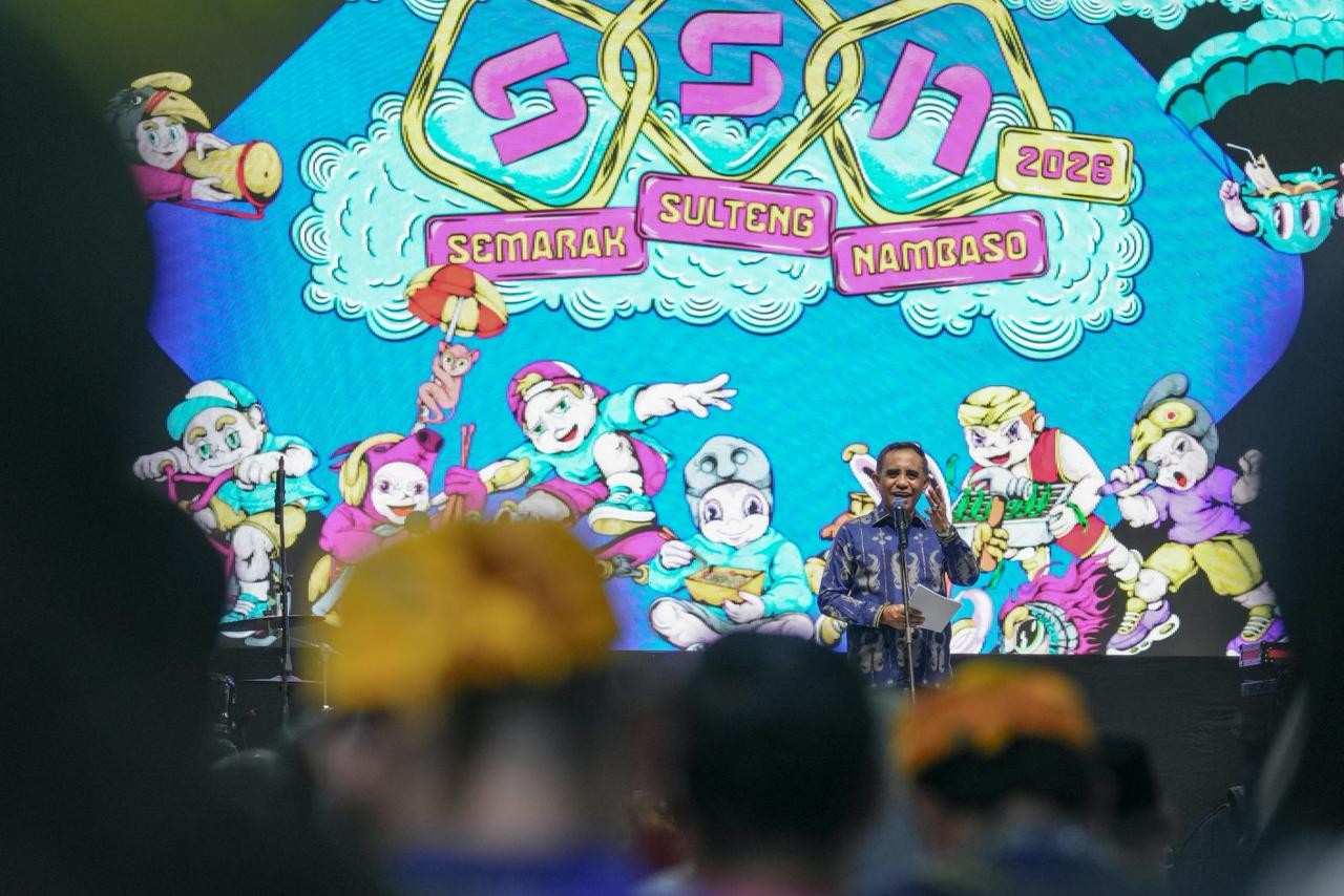 Gubernur Anwar Hafid