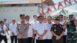 Gubernur Anwar Hafid