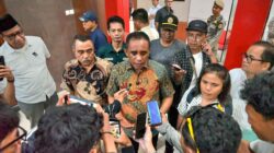 Gubernur Anwar Hafid