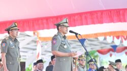 Gubernur Anwar Hafid