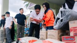 Muhammad Fathur Razaq Salurkan Ratusan Paket Sembako untuk Korban Gempa Sigi