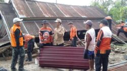 Ketua DPW Pimpin Penyaluran Bantuan Presiden PKS kepada Korban Gempa Sigi