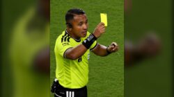Ivan Barton Wasit Semifinal Piala Dunia